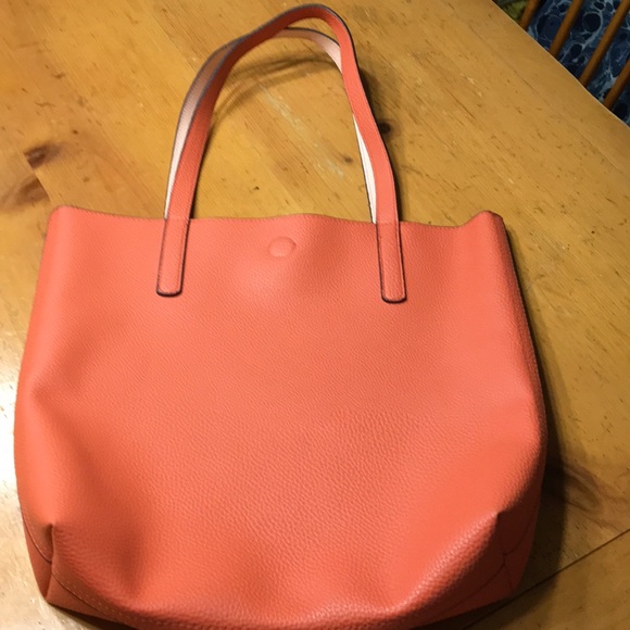 Handbags - 🟡$5 - Tote Bag